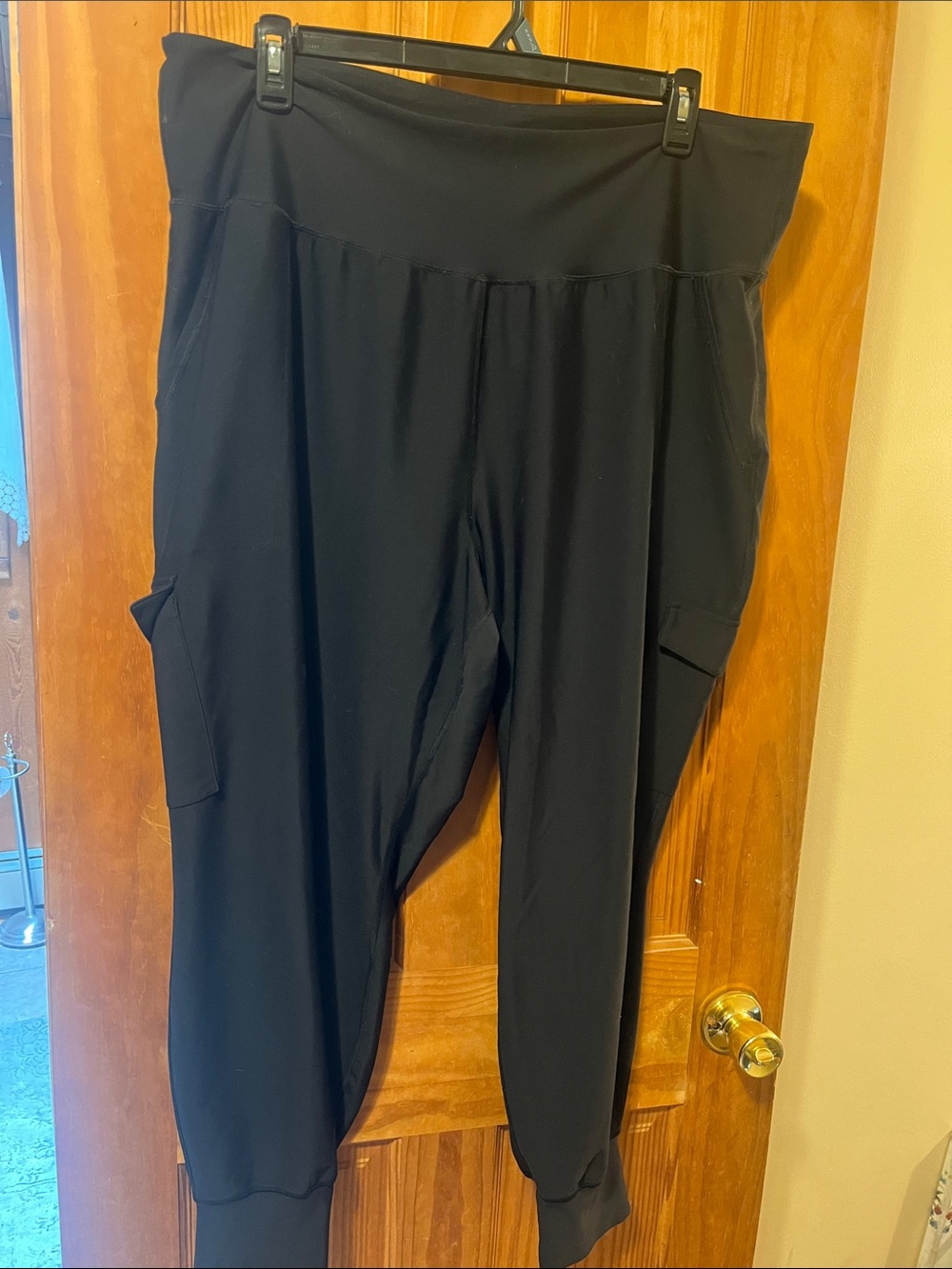 Old Navy Black Cargo Jogger Pants with High Waist